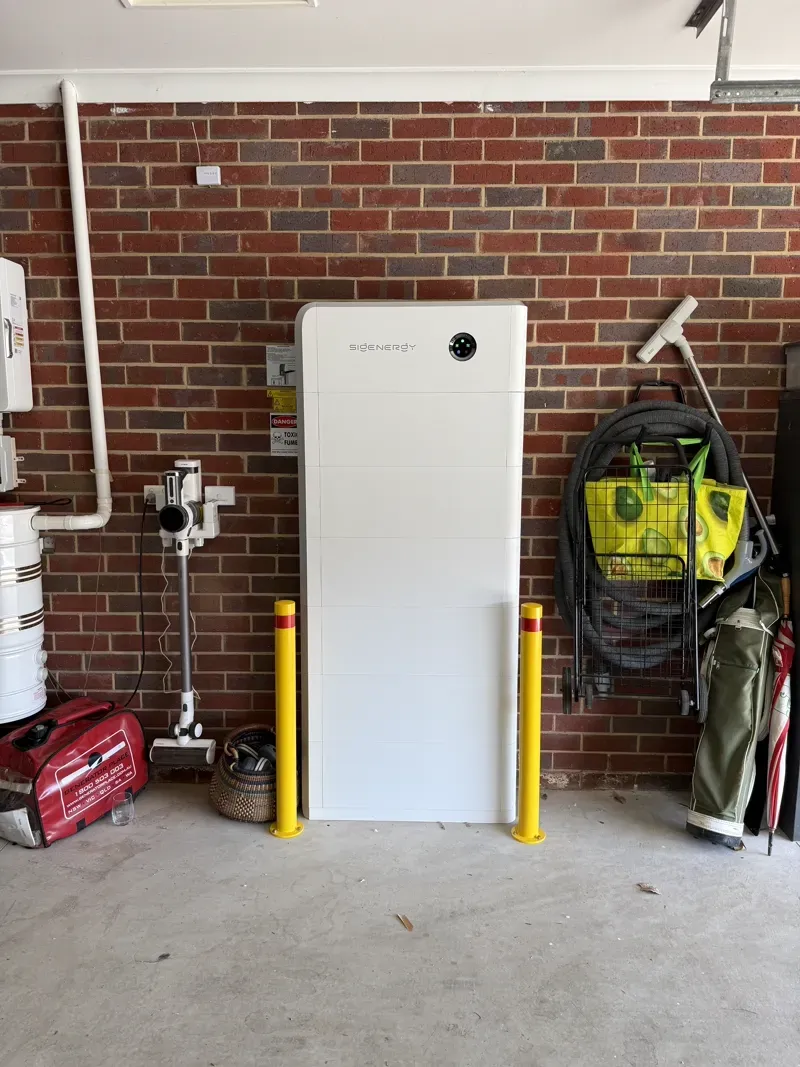 Large-scale battery installation in Leopold