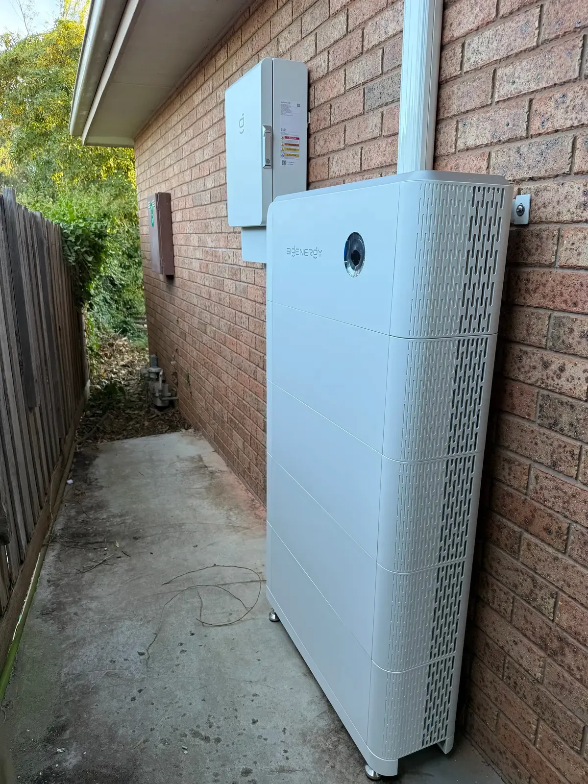 Wandana Heights residential solar and battery installation